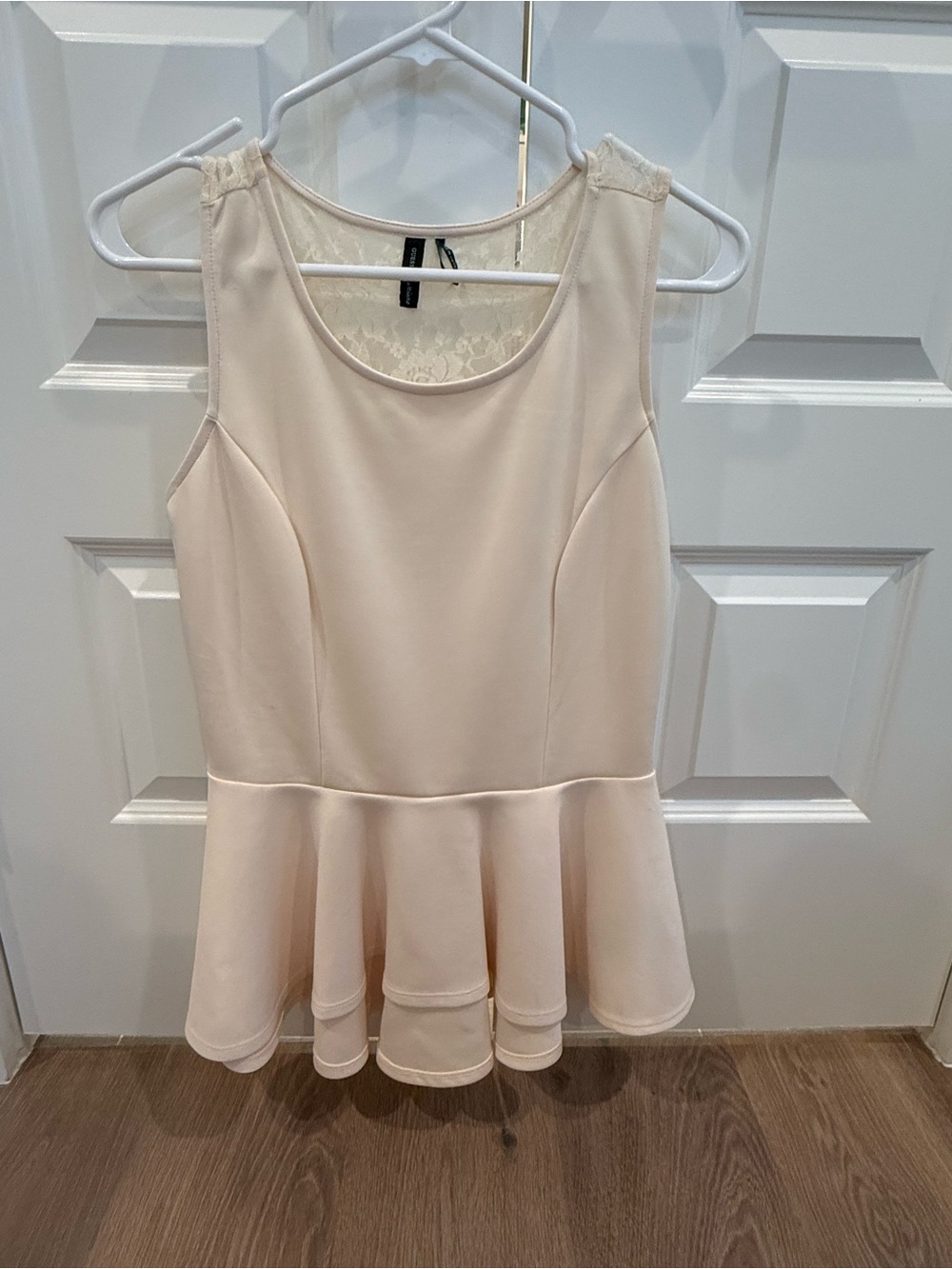 Guess by Marciano Cream Lace-Back Shell Top